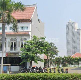 Disewa Tanah Komersial di Pakuwon Square dekat dengan MOI Village, Bank BCA, Pakuwon Mall, PTC, Loop, UNESA, National Hospital, Mcd Graha, Graha Famili, Citraland, Lenmarc, SMA Petra 1, Spazio 1