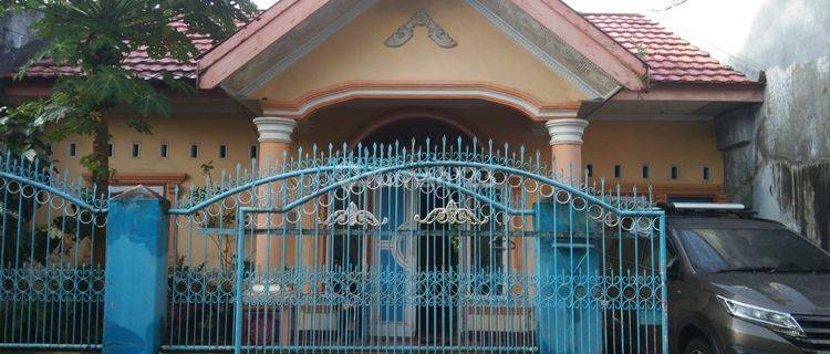 Rumah strategis 1