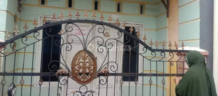 Rumah strategis 1