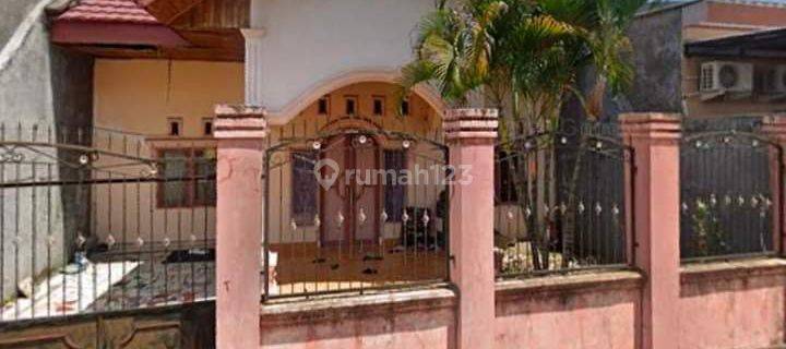 Rumah strategis 1