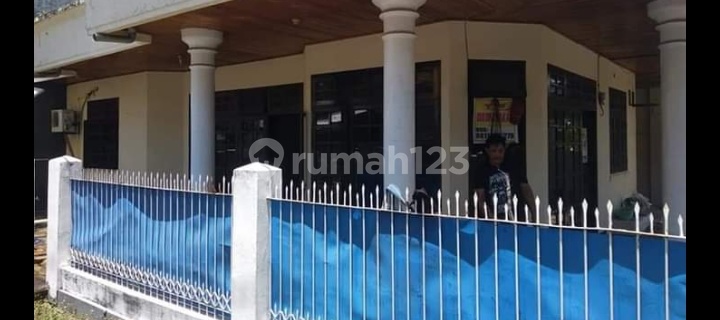 Rumah strategis 1