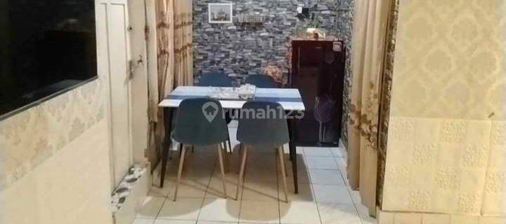 Rumah strategis 1