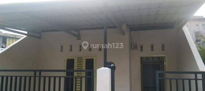 Rumah strategis 1