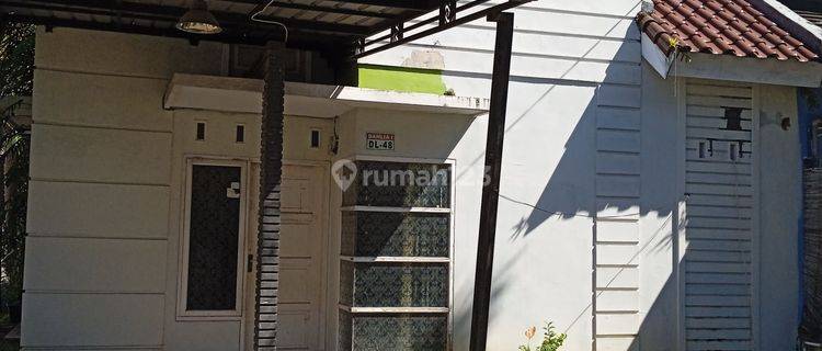 Rumah strategis 1