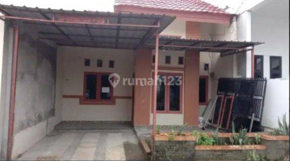 Rumah strategis 1