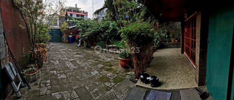 For Sale Rumah Luas Hitung Tanah di Sayap Pasirkoja 1