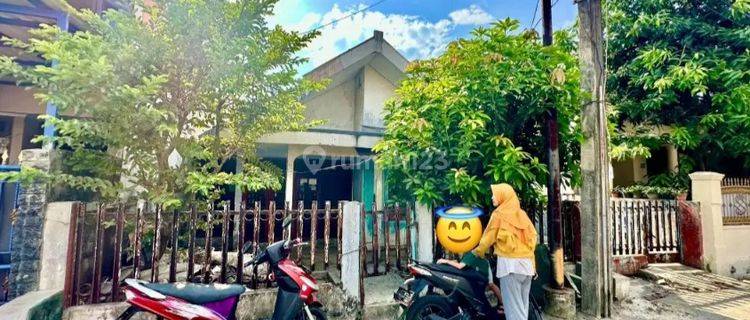 Dijual Rumah Hitung Tanah Bonus Bangunan di Komplek Barata Harapan Jaya Bekasi Utara 1