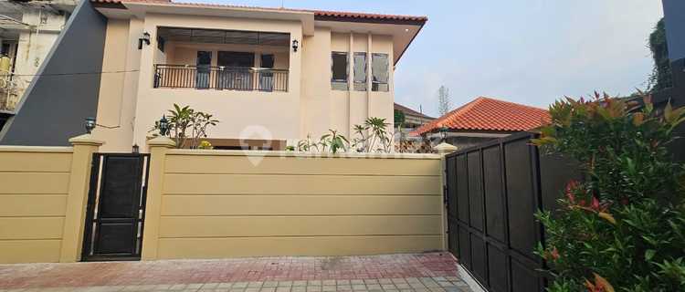 Di Jual Rumah Full Renov Gandaria Kebayoran Baru 1