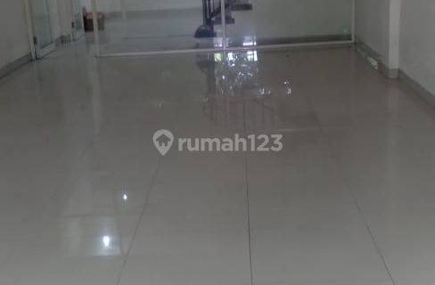 Ruko Siap Huni Baru Renovasi di Raya Bubutan, Surabaya 1