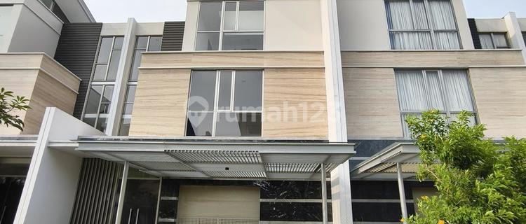 Dijual Rumah Mewah Baru Chopin Gold Island 3 Lantai  1