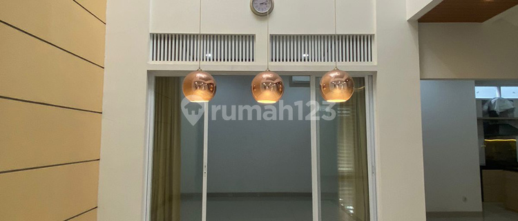 Quick Sale Good House Ready to Live in Batununggal 1