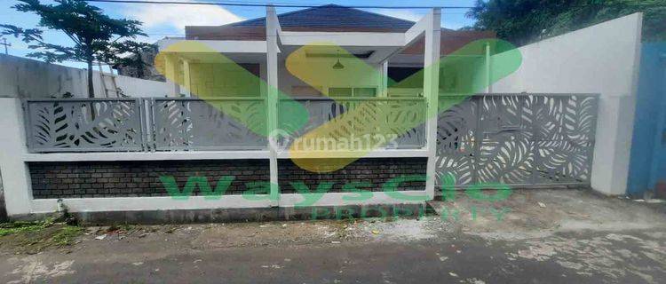 Disewakan Rumah Cantik Dan Menarik Daerah Kampus, Harga Sangat Murah 1