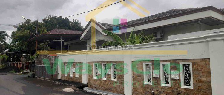 DISEWAKAN RUMAH CANTIK DAN TERAWAT DAERAH KAMPUS UNSRAT, HARGA SANGAT MURAH 1