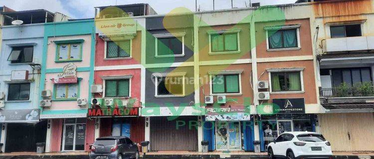 Disewakan Ruko Sangat Strategis Daerah Mall Megamas Manado, Harga Sangat Murah 1