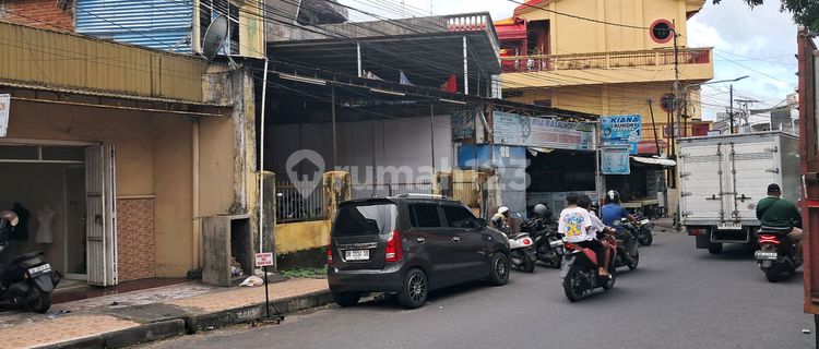 For Quick Sale, Very Strategic Shop House in Wenang Area, Very Affordable Price 1