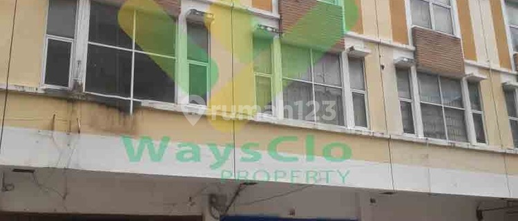 For Rent: Attractive and Strategic Shop House in Wenang Area, Very Affordable Price 1