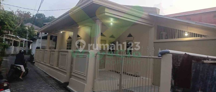 Disewakan Rumah Cantik Dan Menarik Daerah Kampus Unsrat, Harga Sangat Murah 1