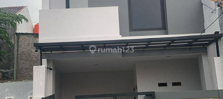 Rumah Bangunan Baru Modern 2 Lantai Siap Huni Full Furnished 1