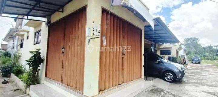 Rumah Bonus Bangunan Warung Permanent Lokasi Strategis Pusat Kota Kuningan  1