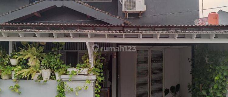 Dijual Rumah 2 Lantai Siap Huni Strategis Dekat Pusat Kota  1