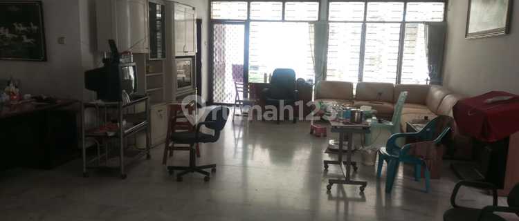 Ema412 Dijual Rumah Siap Huni Besar Strategis SHM di Raya Satelit Indah Surabaya 1