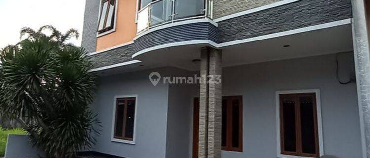 Dijual rumah modern minimalis dalam kompleks di Jombang Bintaro  1