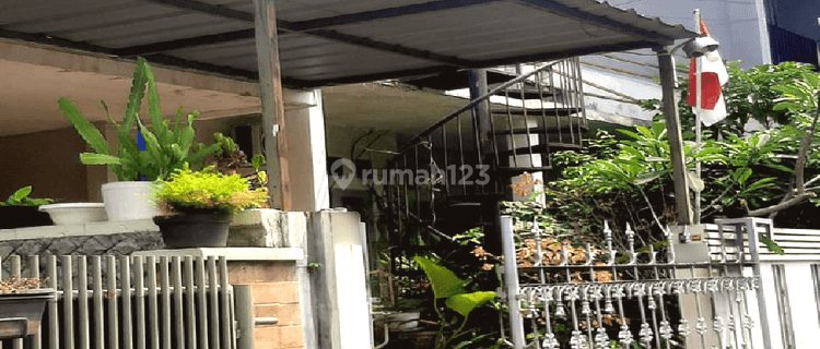 Dijual Rumah 2Lt Cocok Untuk Perkantoran Dan Kost kostan, Semifurnish, Di Pondok Kranji 1