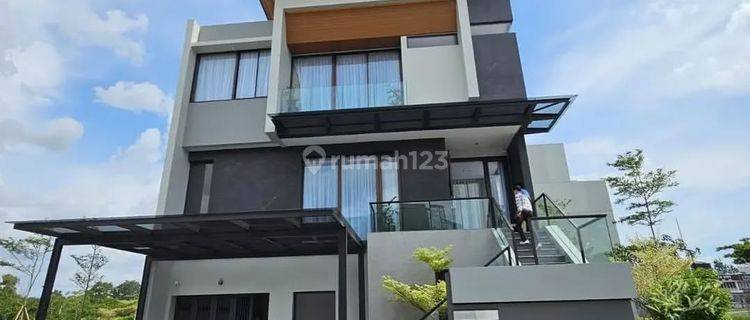 Rumah Cantik Summarecon Serpong Private Lift 3 Lantai Dekat Bsd 1