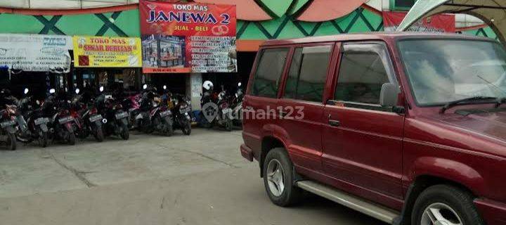 Pasar dekat ke Bandara Soekarno Hatta  1