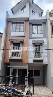 New House in Blimbing Area Piranha Fish 1