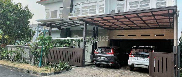 Rumah bagus modern posisi hook pinus Regency  1