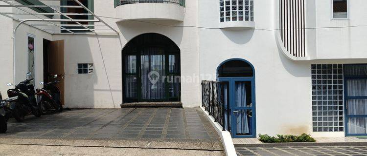 Rumah semi villa full resor Dago pakar full furnished  1