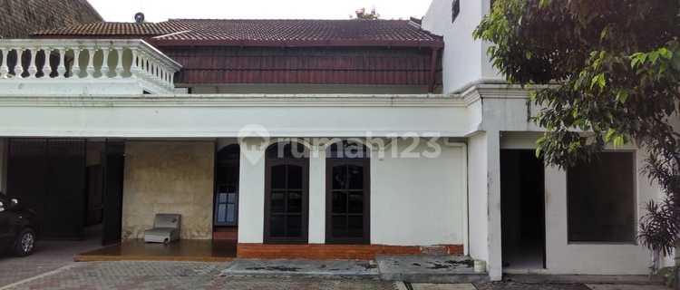 Rumah di Imam Bonjol Surabaya Dekat Tengah Kota Surabaya 1