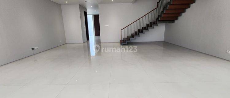 Jual Rumah Minimalis Modern Baru 2 Lantai Strategis Di Bandung 1