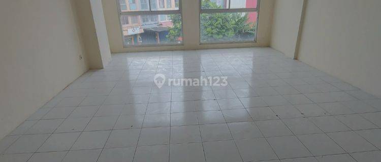 Ruko siap pakai 4.5x12m2 bagus 3 lantai HGB 1