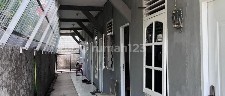 Boarding House in Tangerang City 350.0 M² Freehold Flood-Free Safe 1