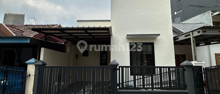 For Sale 1-Story Renovated House in Catalina Cluster, Gading Serpong 1