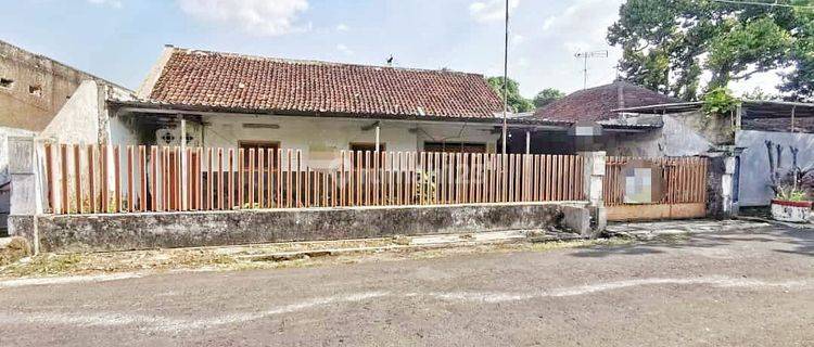 Dijual Rumah Hitung Tanah Di Kawasan Kaliwates 1