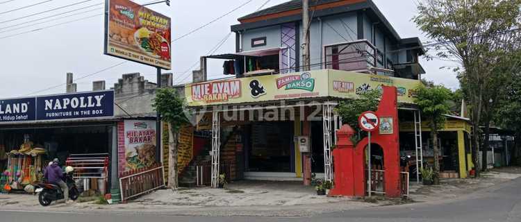 Strategic 2-Story Shop House on Babadan Street, Purwomartani, Sleman 1