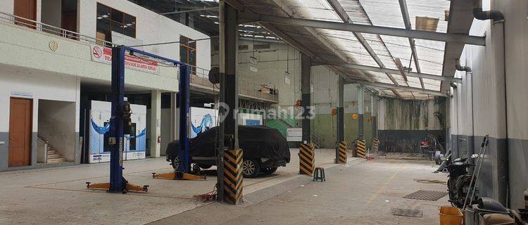 Gedung Mainroad Soekarno Hatta ex Dealer 1