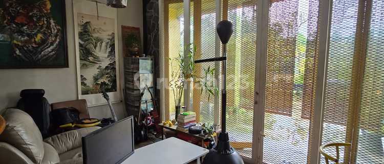 Strategic 3.5-Story Shop House on Main Road, Bandung Map 1