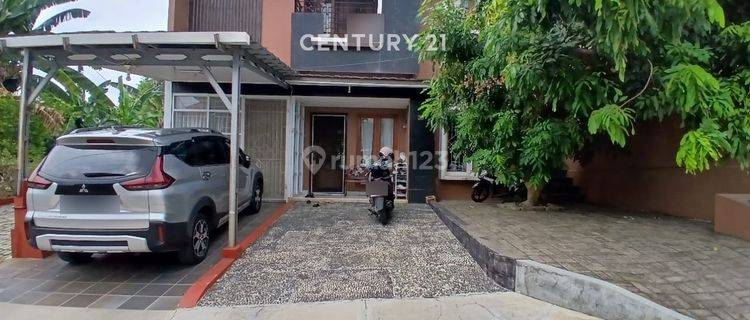 Hunian Bagus 2 Lantai Semi Furnished Palm Hills 1