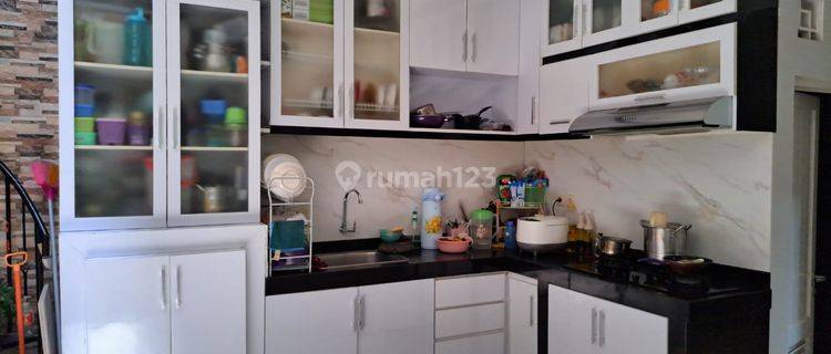 Rumah Semi Furnish  Lingkungan Asri di Cluster Alamanda JGC Cakung Jakarta Timur 1