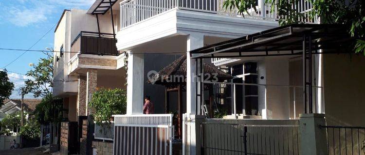 Dijual rumah 2 lantai di bukit golf riverside cibubur  1