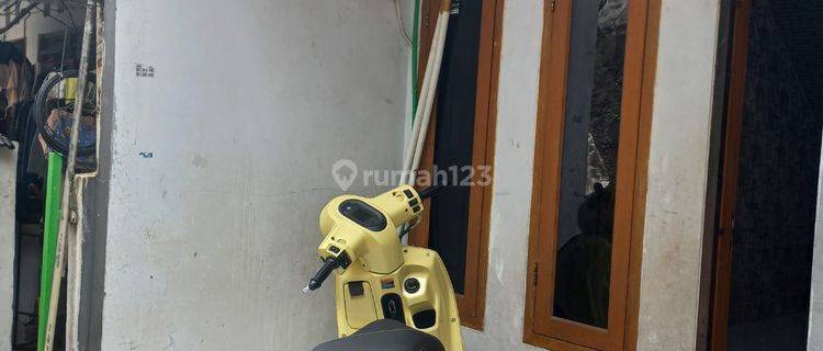 Rumah Siap Huni Lt 38 M2 di Cempaka Putih, Jakarta Pusat Murah 1