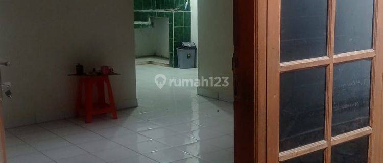 Rumah Siap Huni Gg Motor Lt 108 M2 di Kemayoran , Jakarta Pusat 1