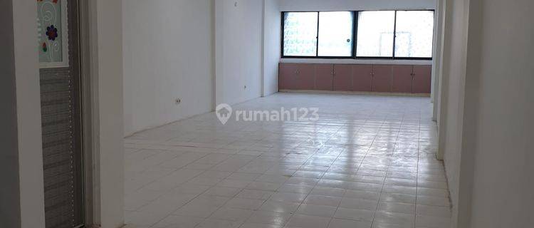 Ruko 4,5 X 17 M2 Pangeran Jayakarta , Sawah Besar , Jakarta Pusat 1