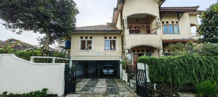 Rumah villa di Cisaat Sukabumi 1