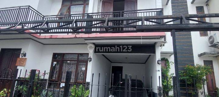 Rumah 3 lantai tanah  188m2 diPondok Kelapa Duren Sawit Jakarta Timur 1