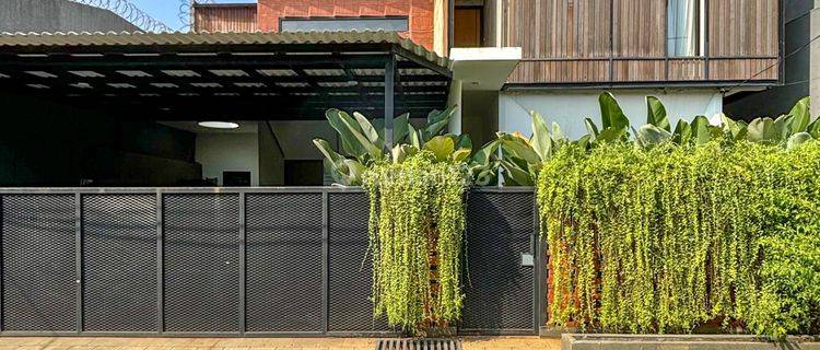 Rumah Modern Akses Jalan Besar Di Tebet Jakarta Selatan 1